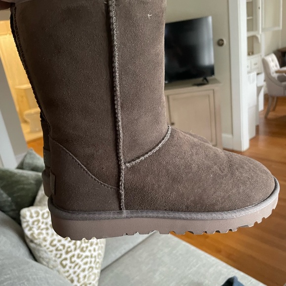 Never worn! This year (2023) limited christmas color! Size 5! - Picture 2 of 4